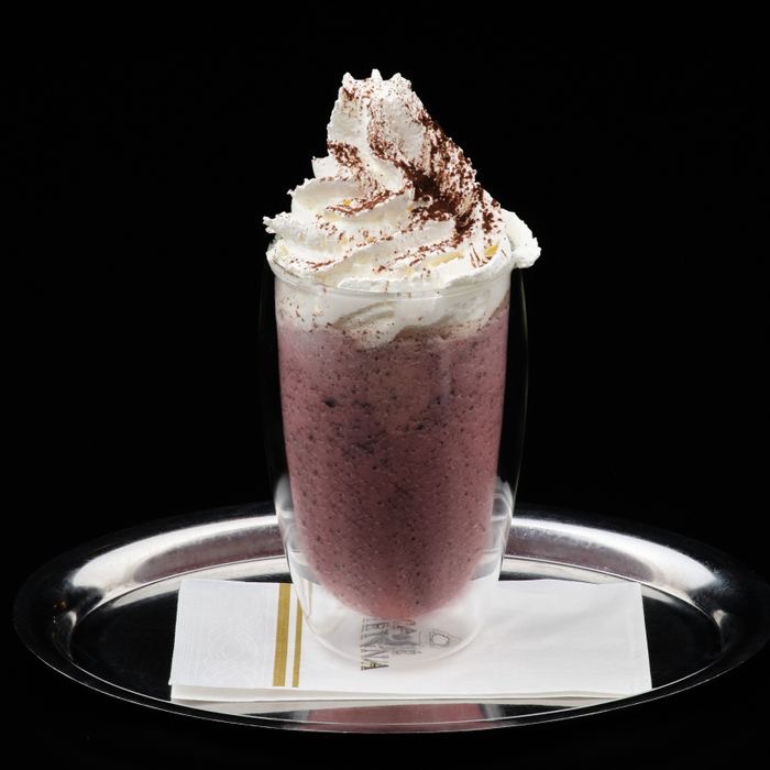 Strawberry Oreo Shake